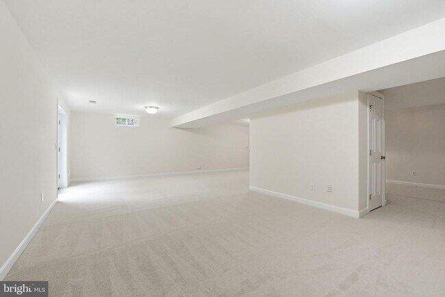 Building Photo - 1414 Hague Dr SW