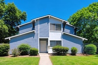 Building Photo - 4779 N Cedar Ave