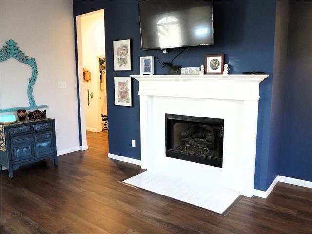 Building Photo - 8314 Everglades Cir