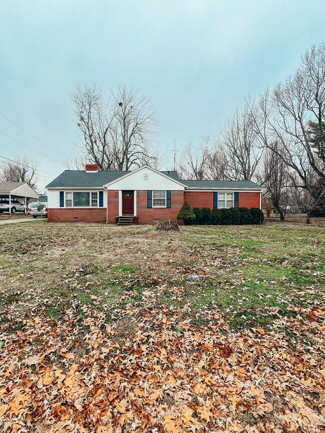 2221 Natchez Ln 2221 Natchez Ln Paducah KY 42001 Apartment Finder