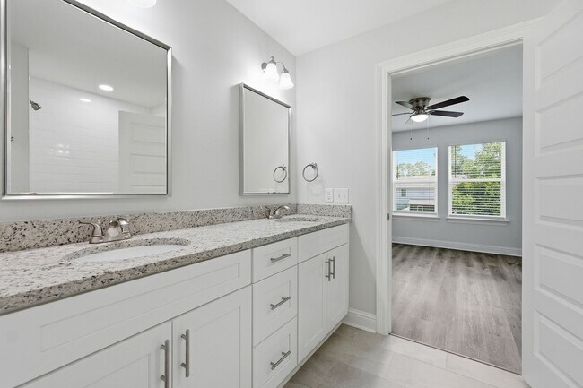 Building Photo - NEW Construction, be the FIRST to occupy this beautiful townhouse in Fort Walton Beach!