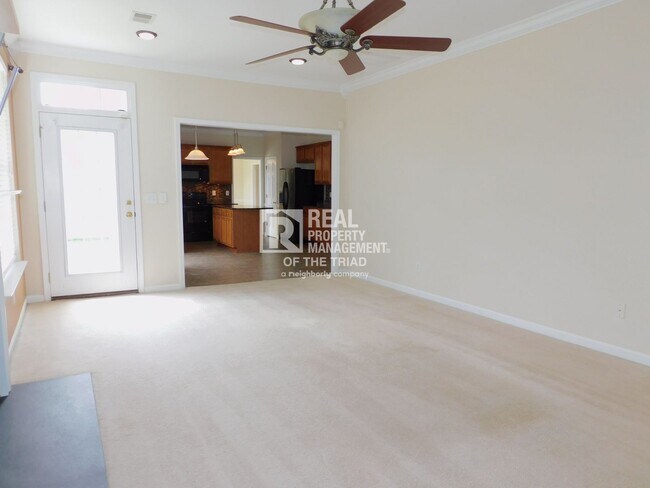 Building Photo - *NW High School* Lovely 4BR/2.5BA Home off...