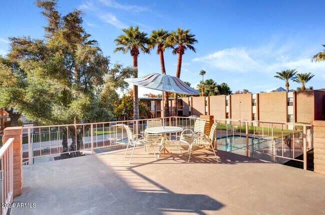 Building Photo - 3737 E Turney Ave