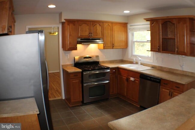 Building Photo - 7012 Galgate Dr