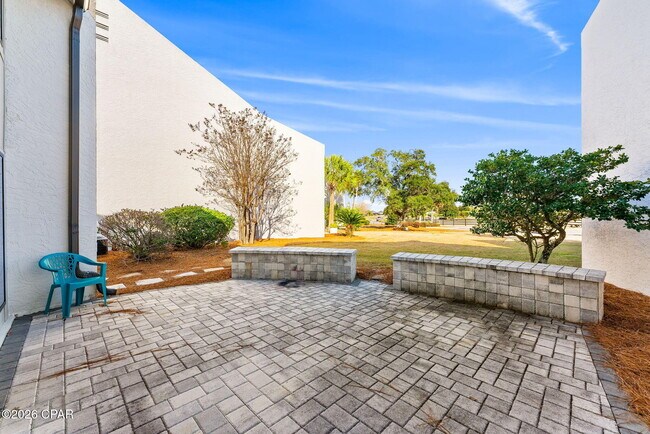 Building Photo - 4726 Bay Point Rd