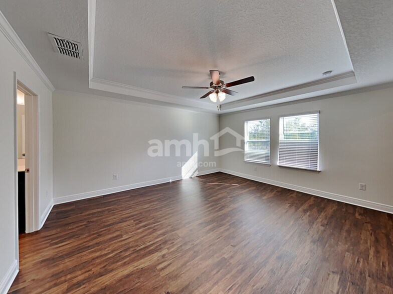 Building Photo - 20585 Calla Lily Dr
