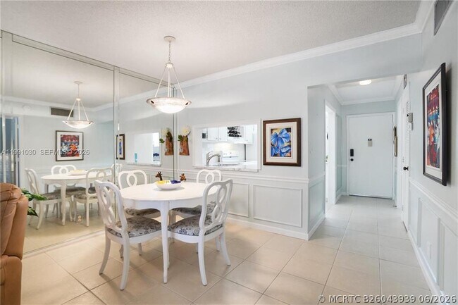 Building Photo - 1501 S Ocean Blvd