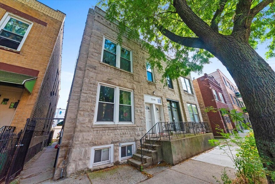 Primary Photo - 2340 W Montana St