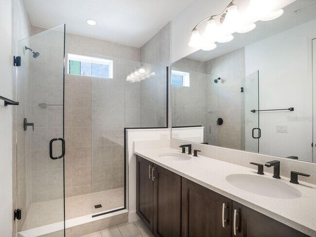 Building Photo - 2050 Packing District Wy