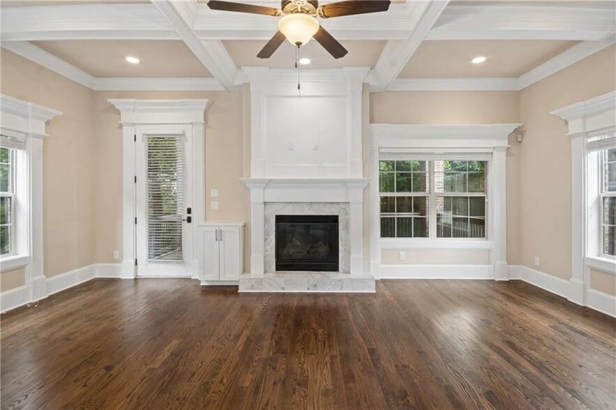 Building Photo - 374 Clifton Rd NE