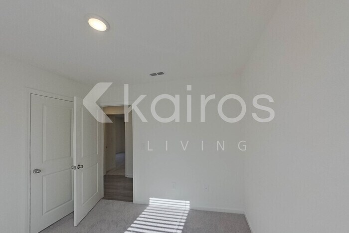 Building Photo - 187 Lochwolde Dr