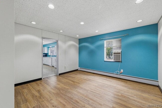 Building Photo - 57 St Johns Parkside