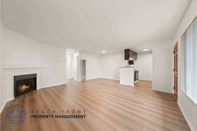Building Photo - 2065 Magnolia Ave.