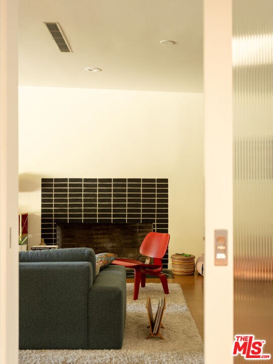 Building Photo - 13025 Addison St