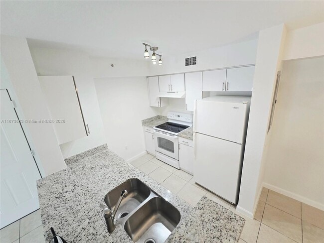 Building Photo - 15410 SW 284th St