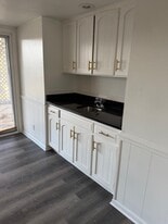 Building Photo - 6527 NW Fairway Dr