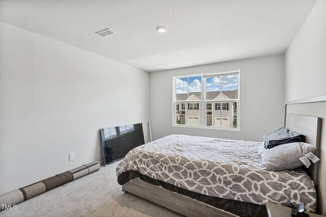 Building Photo - Build Equity While Leasing - Lease and Own...