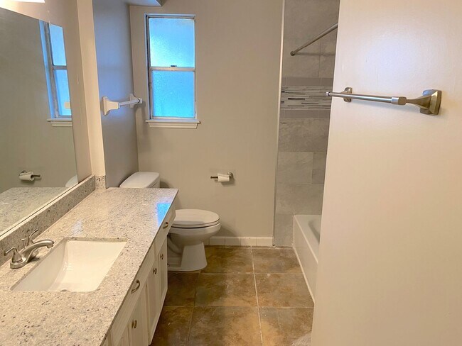 Building Photo - Triditional Spring Branch Beauty