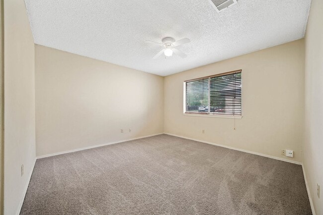 Building Photo - 13918 Tree Crossing St