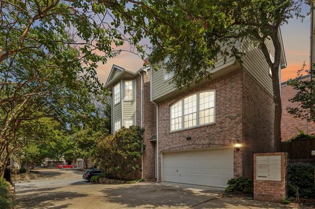 Building Photo - 2704 Welborn St