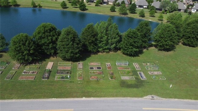 Building Photo - 2583 Mimms Ln