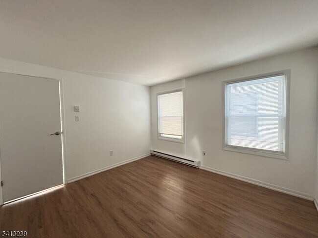 Building Photo - 3 Prospect St