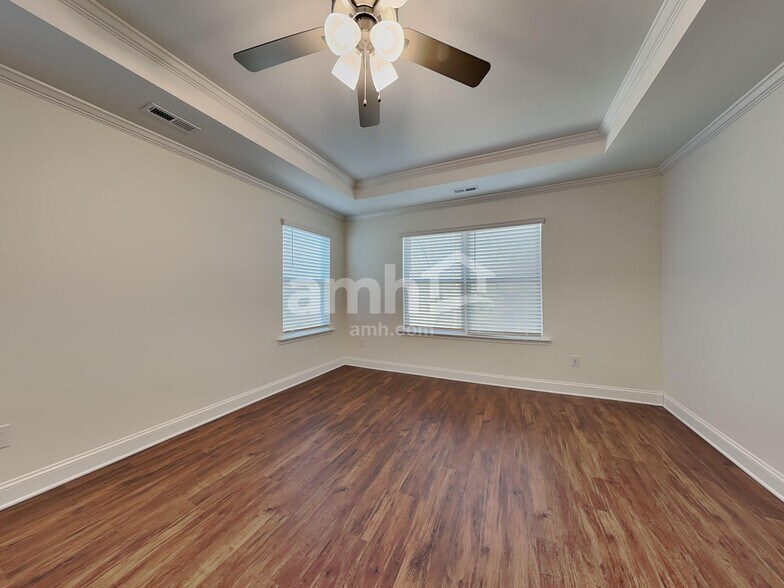 Building Photo - 7027 Garrett Ct