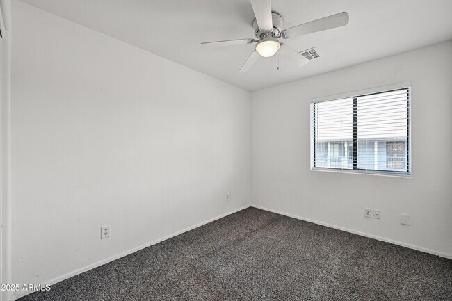 Building Photo - 5010 N 22nd Ave