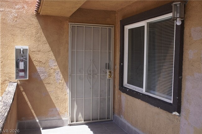 Building Photo - 6966 Issac Ave