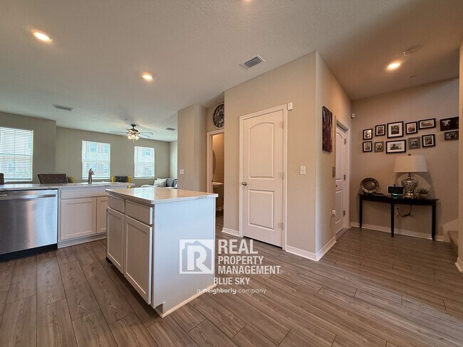 Building Photo - 5523 Wahoo Ct