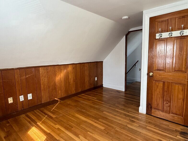 Building Photo - 78 Glendower Rd