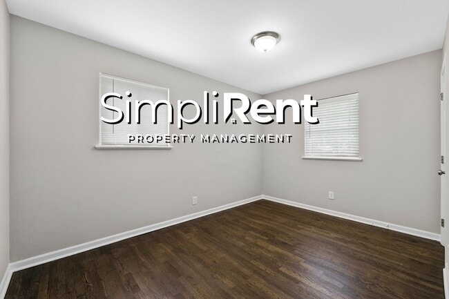Building Photo - JUST REDUCED *ALL ELECTRIC* Ranch in River...