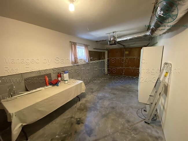 Building Photo - "Lazy Day-Z" Two Bedroom Perfectly Located Carmel-by-the-Sea Home Close to Town & Beach