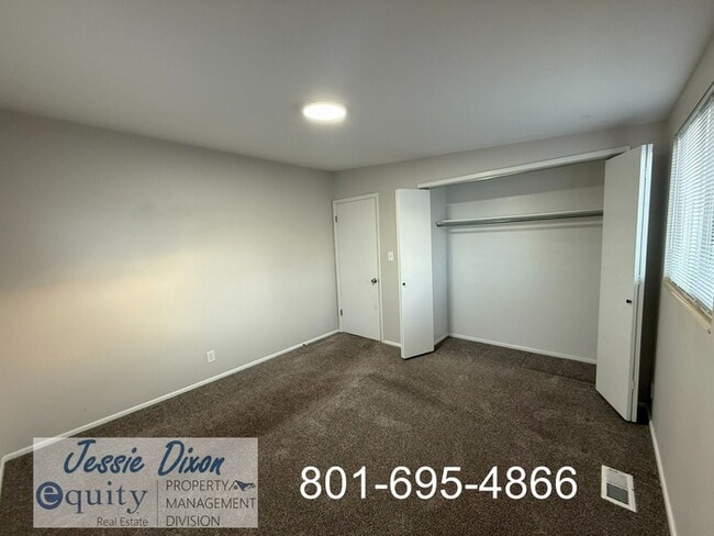 Building Photo - 364 Ann St