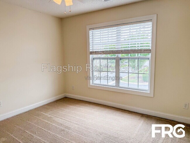 Building Photo - 4243 Dudleys Grant Dr