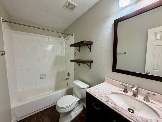 Building Photo - 25206 Barmby Dr
