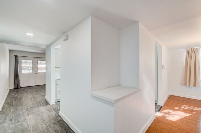 Building Photo - Welcome to this stunning 3-bedroom, 2-bath, single-story home that has been completely renovated ...