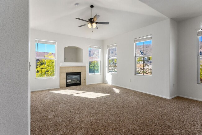 Building Photo - 10550 W Alexander Rd