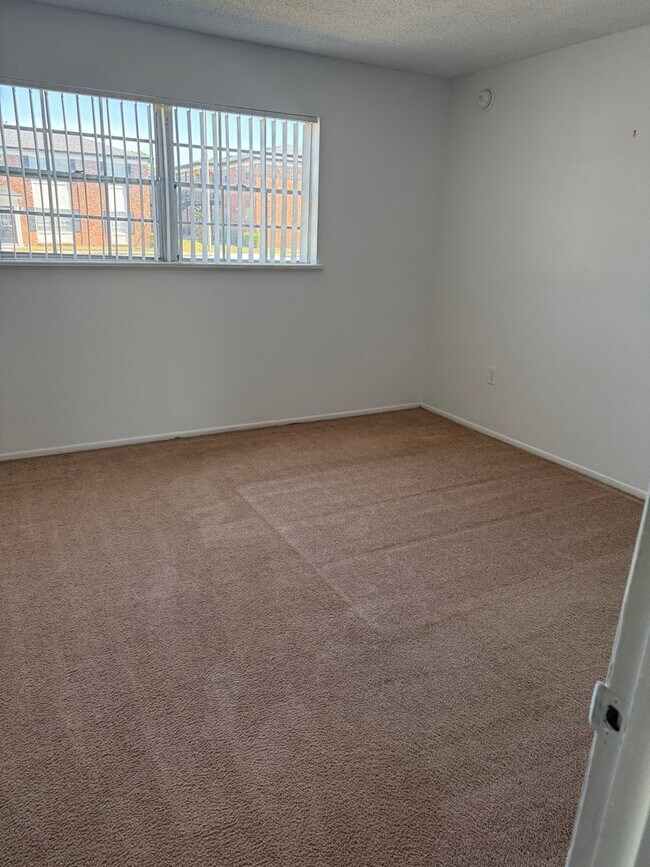 Building Photo - 5317-K103 Curry Ford Road, Orlando 2bed/1bath