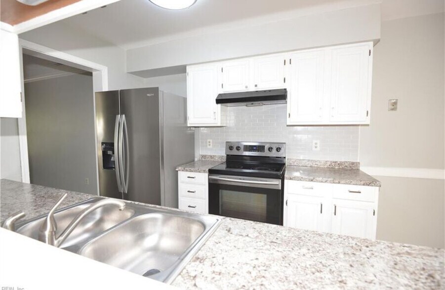 Building Photo - 4502 Marlwood Way