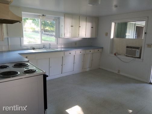 Building Photo - 2 br, 1 bath Duplex - 714 14th Street 1/2