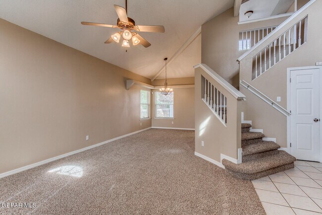 Building Photo - 628 Paseo Hermoso Dr