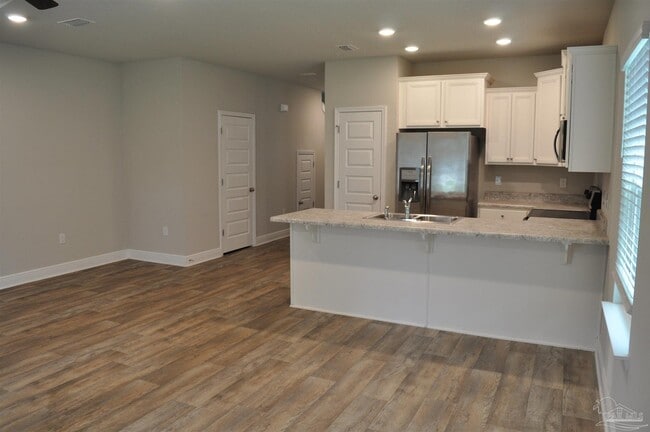 Building Photo - 6060 Royal Port Ct