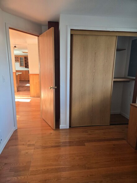 Building Photo - 6740 28th Ave S