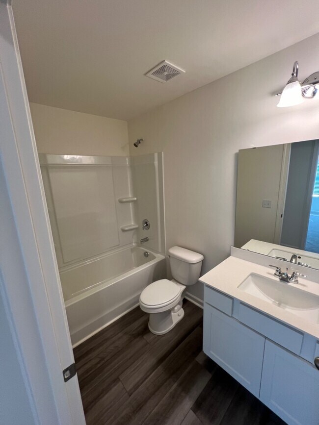 Building Photo - 604 Scarlett Maple St