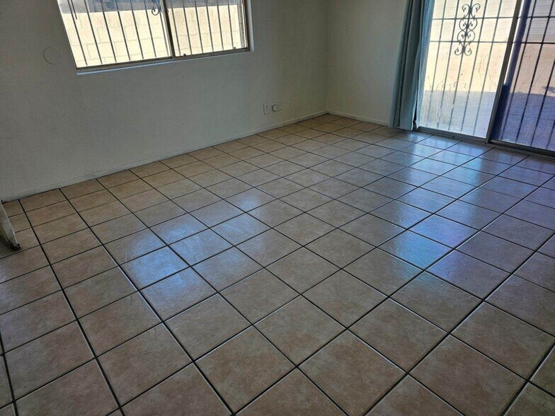 Building Photo - 2428 Statz St