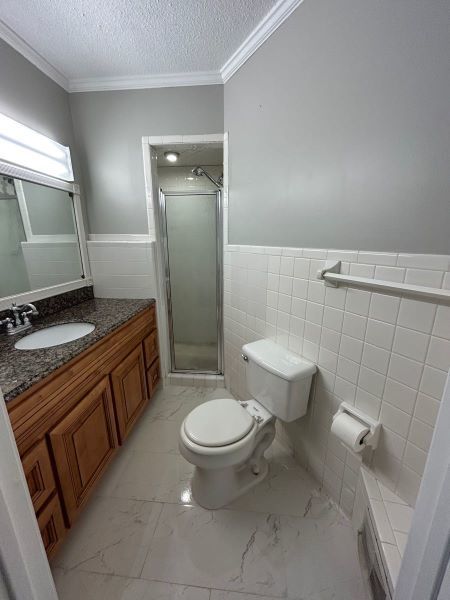 Building Photo - Lenoir City 3bd/2.5ba brick ranch with lar...
