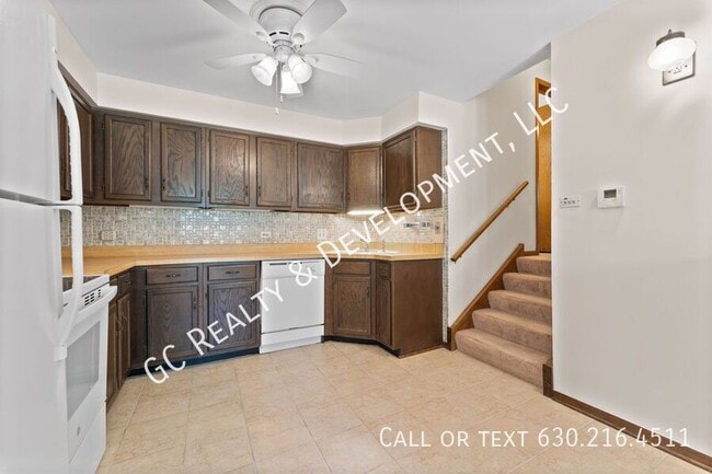 Building Photo - 1513 N La Grange Rd