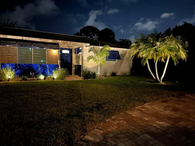 Building Photo - 1519 Treemont Ave