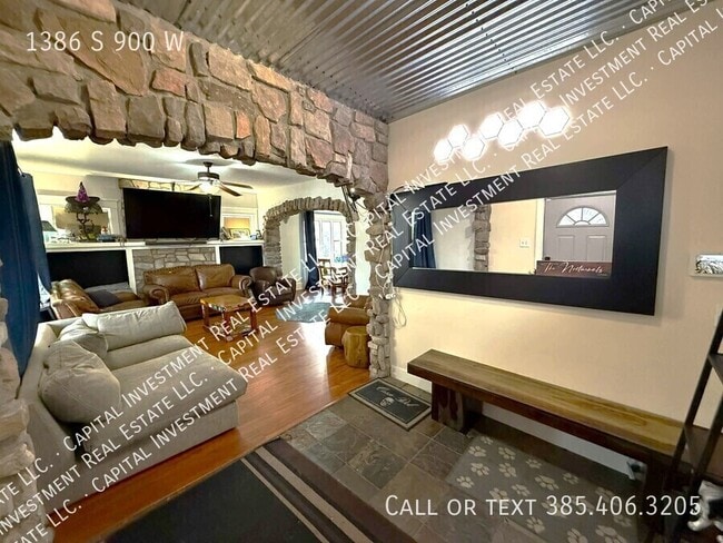 Building Photo - 1386 S 900 W